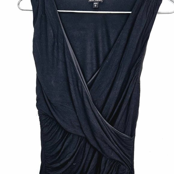 EXPRESS Black Low Cut V Neck Wrap Sleeveless Dress Neutral Top Blouse Size: Med - Picture 2 of 5